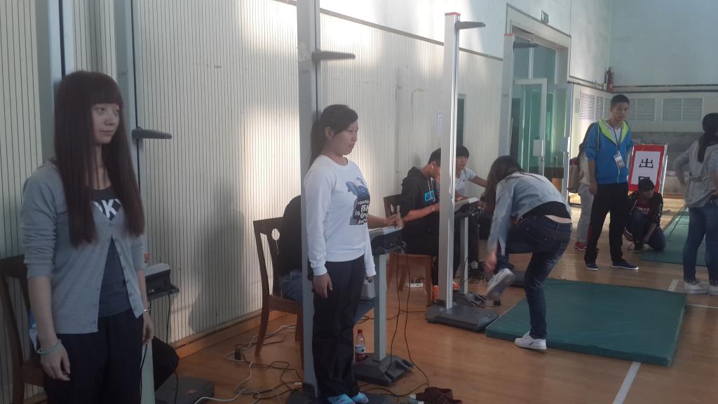 我校顺利完成2014年《国家学生体质健康标准