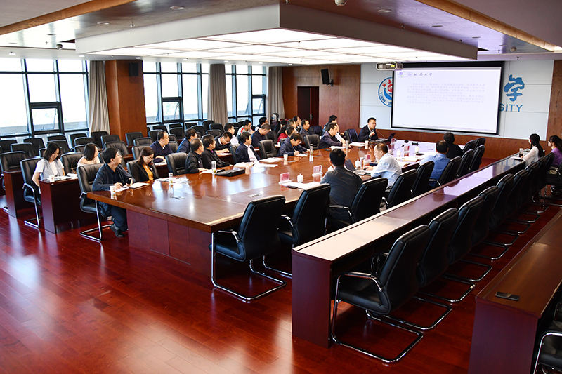 我校举行学科建设论证会暨新兴交叉学科带头人遴选工作会