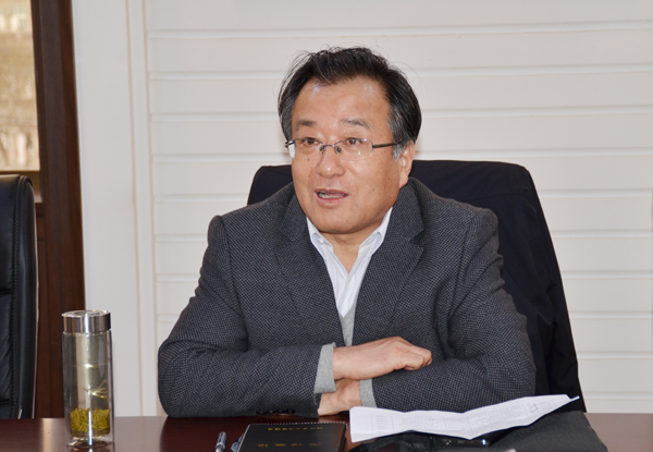 崔智林校长主持讲话