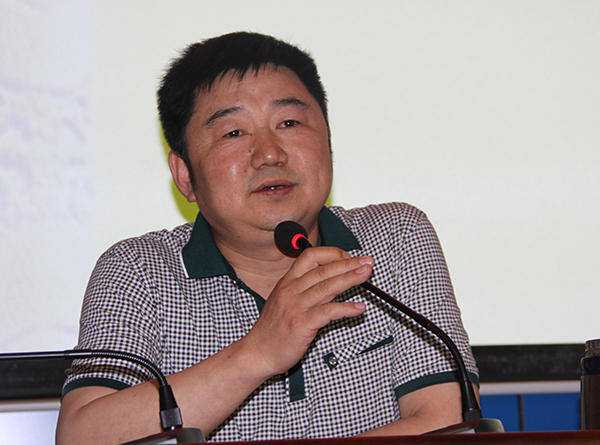 舒永安书记作报告