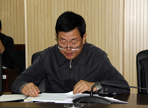 田伏虎副书记传达